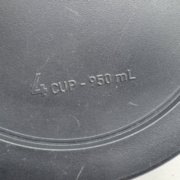 PYREX 4 Cup HALLOWEEN Storage Bowl three rows of ghost black lid - Picture 12 of 15